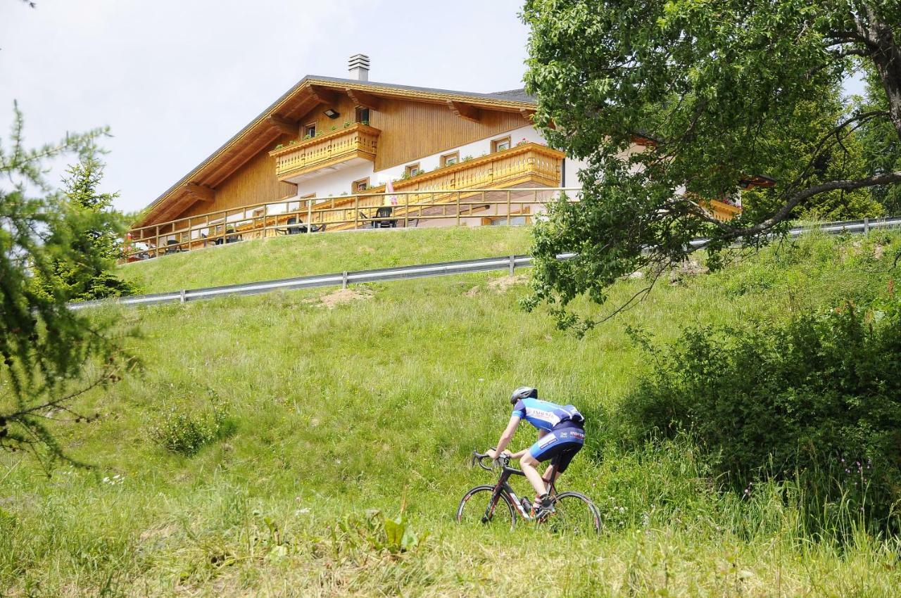 Belvedere Mountain Experience Hotell Monno Eksteriør bilde